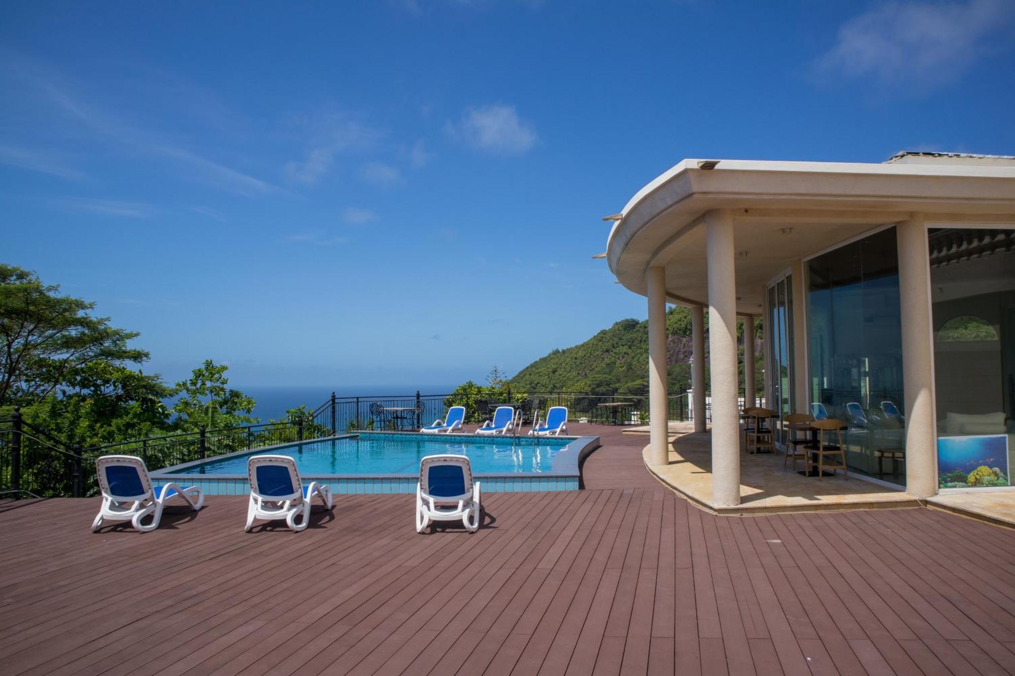 Amanda Villa - Best Value Mountain Top Inn Au Cap Exterior photo
