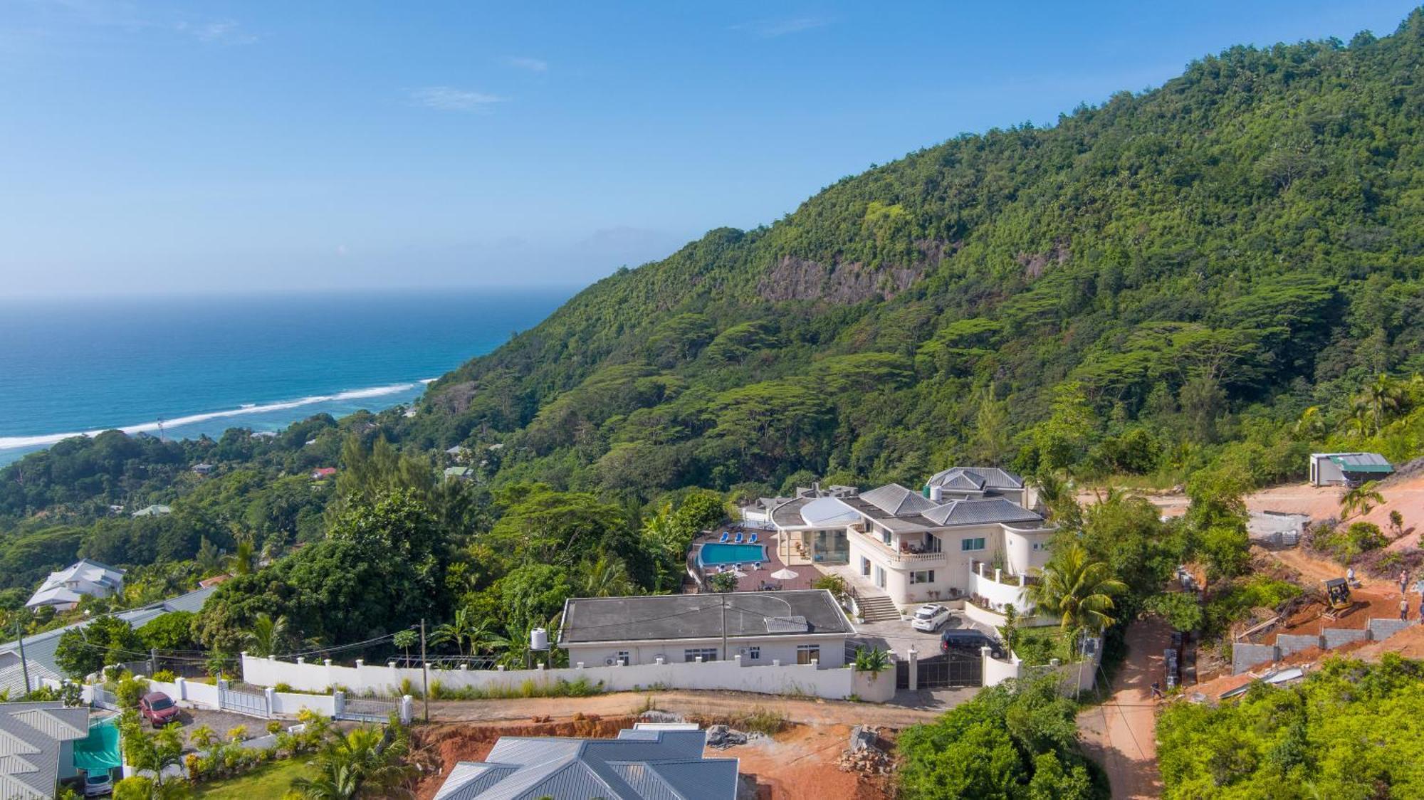 Amanda Villa - Best Value Mountain Top Inn Au Cap Exterior photo